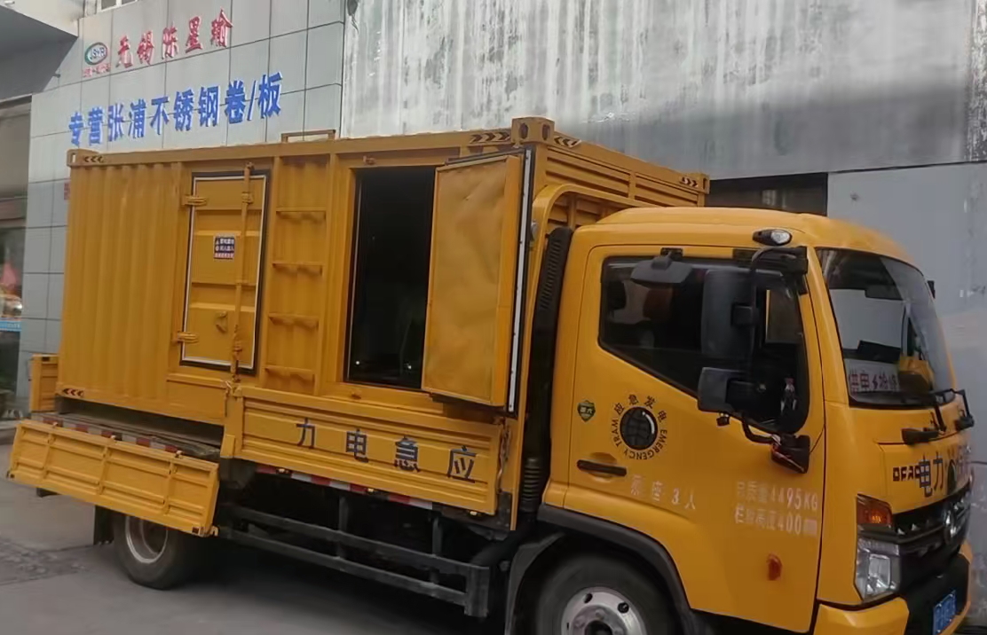 庆阳柴油发电机组负载测试时应如何监控机组的运行状态？