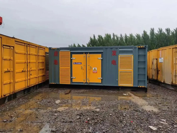 庆阳柴油发电机如何判断干式空气滤清器是否需要更换？